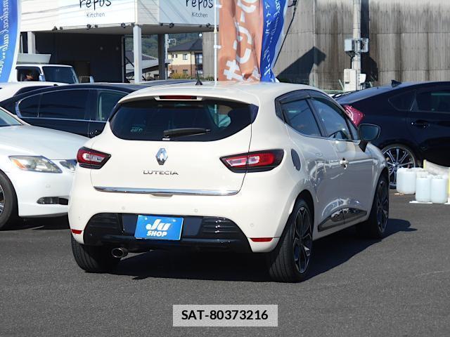 Renault LUTECIA 2017-07 7812033-13