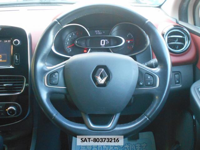 Renault LUTECIA 2017-07 7812033-17