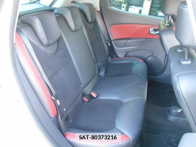 Renault LUTECIA 2017-07 7812033-8
