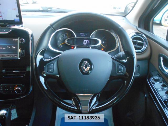 Renault LUTECIA 2015-12 7812038-17