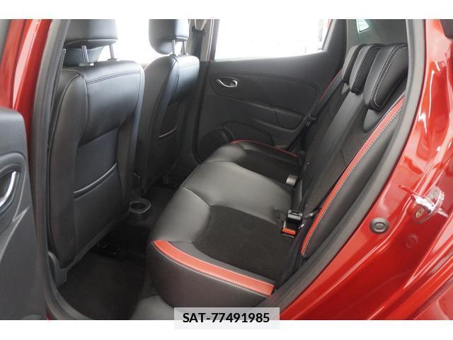 Renault LUTECIA 2018-03 7813577-6