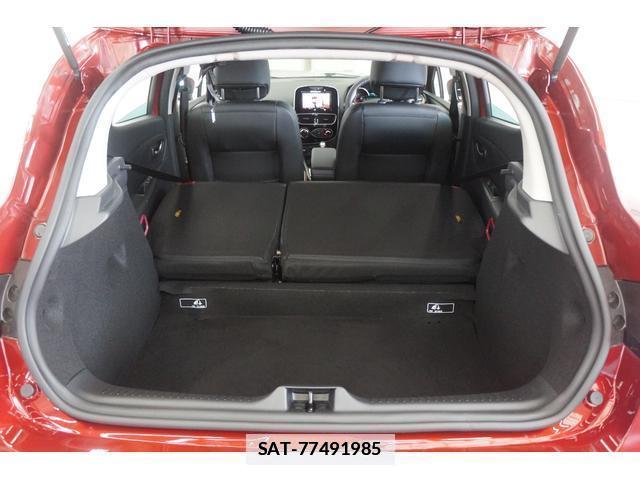 Renault LUTECIA 2018-03 7813577-9