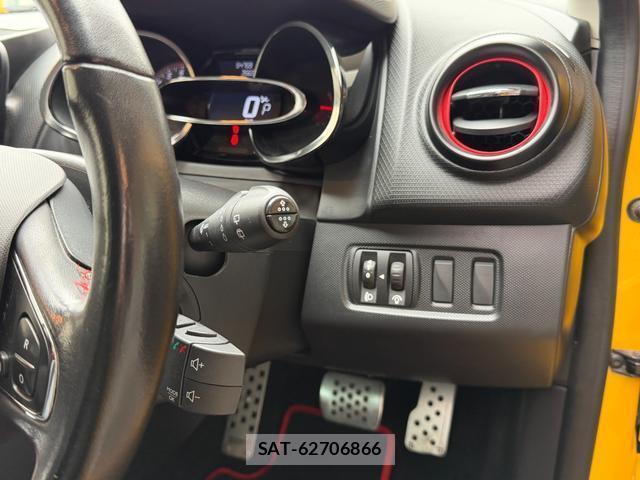 Renault LUTECIA 2015-03 7813744-14