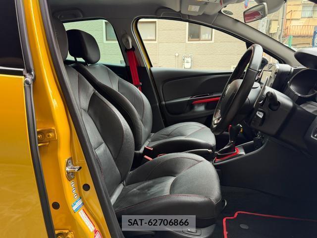 Renault LUTECIA 2015-03 7813744-8