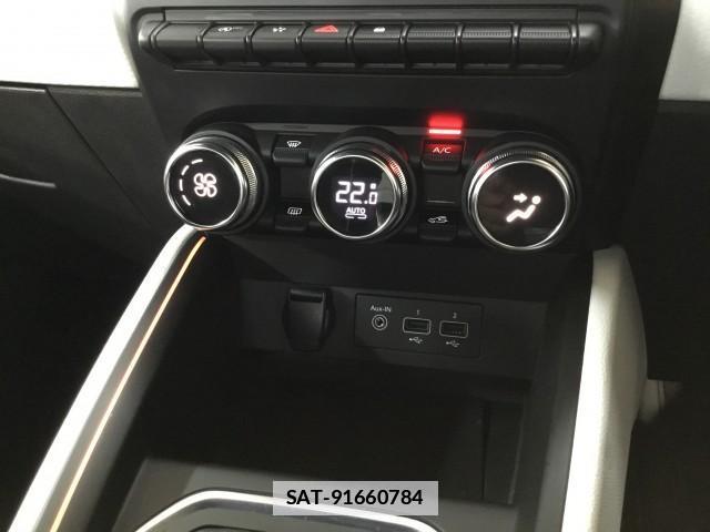Renault LUTECIA 2021-07 7817806-14
