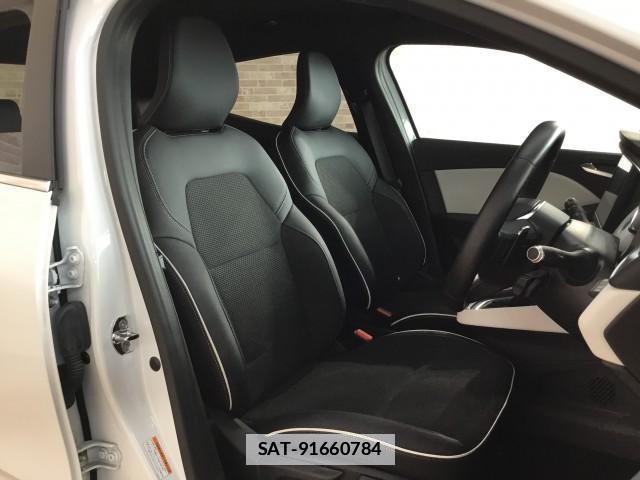 Renault LUTECIA 2021-07 7817806-9