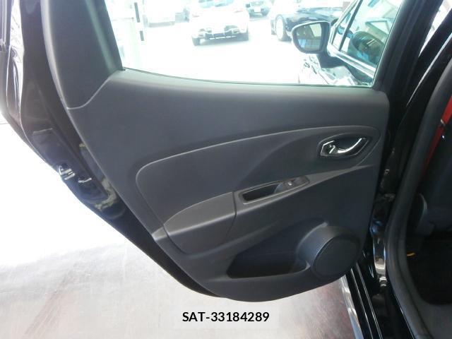 Renault LUTECIA 2014-08 7823320-18