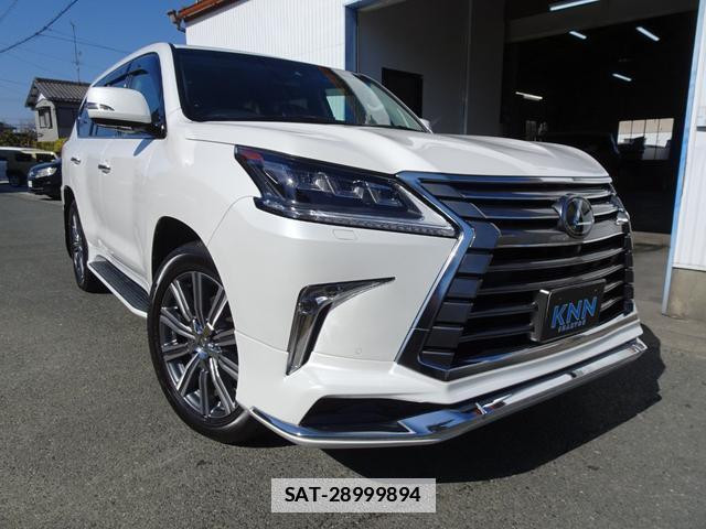 Lexus LX 2017-01 7812066-11