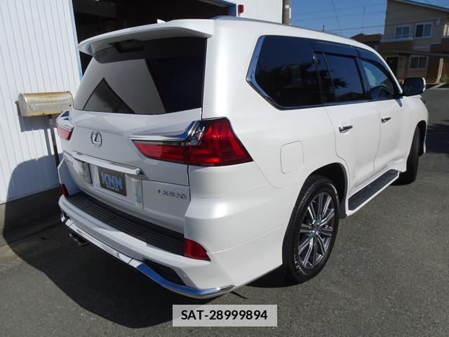 Lexus LX 2017-01 7812066-17