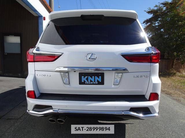 Lexus LX 2017-01 7812066-3