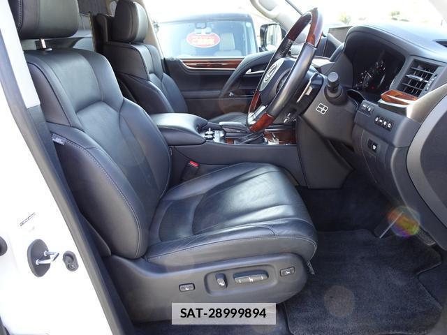 Lexus LX 2017-01 7812066-5