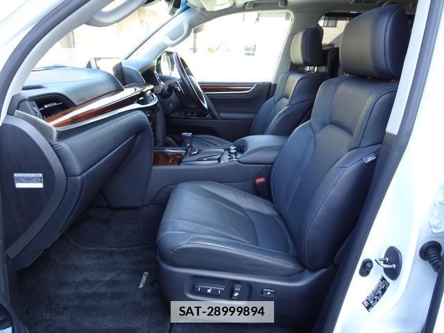 Lexus LX 2017-01 7812066-6