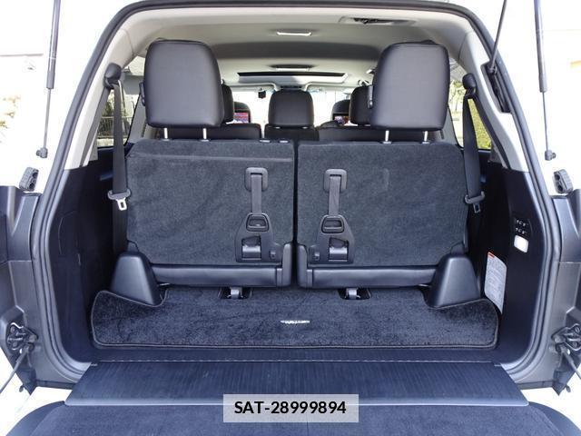 Lexus LX 2017-01 7812066-9