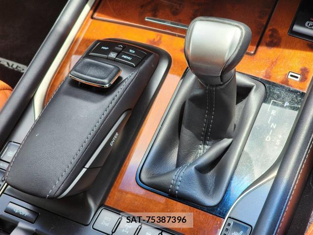 Lexus LX 2016-09 7813914-17