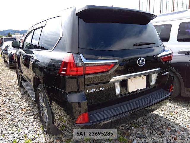 Lexus LX 2015-11 7814067-1