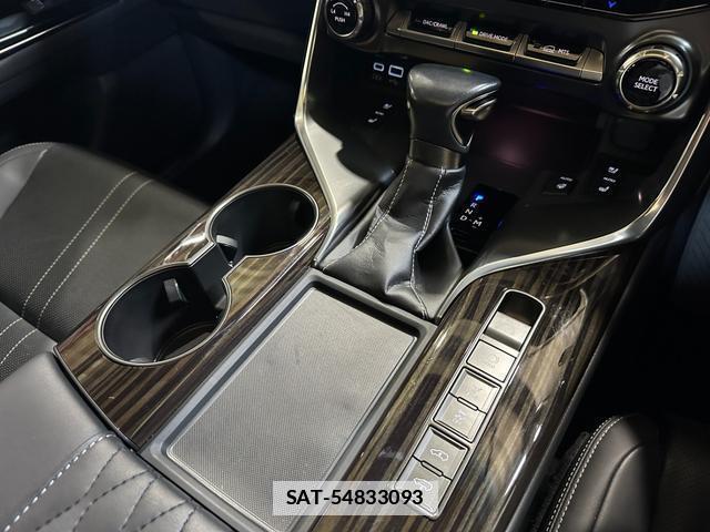 Lexus LX 2022-04 7814129-11