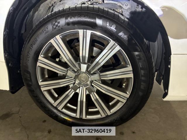 Lexus LX 2016-11 7817323-10