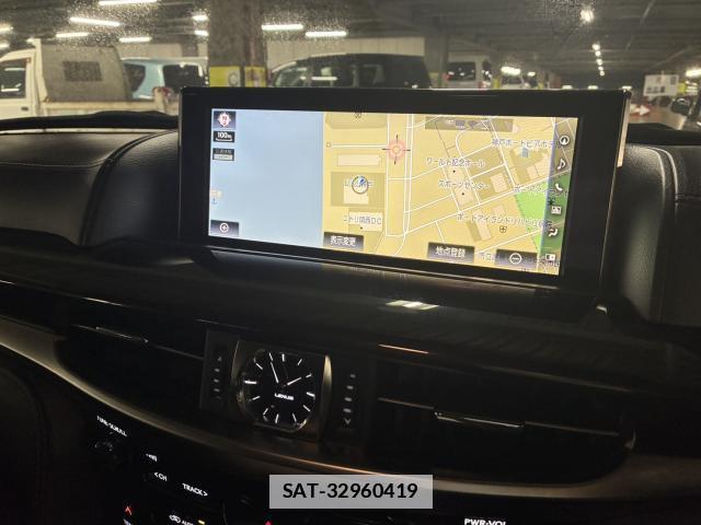 Lexus LX 2016-11 7817323-14