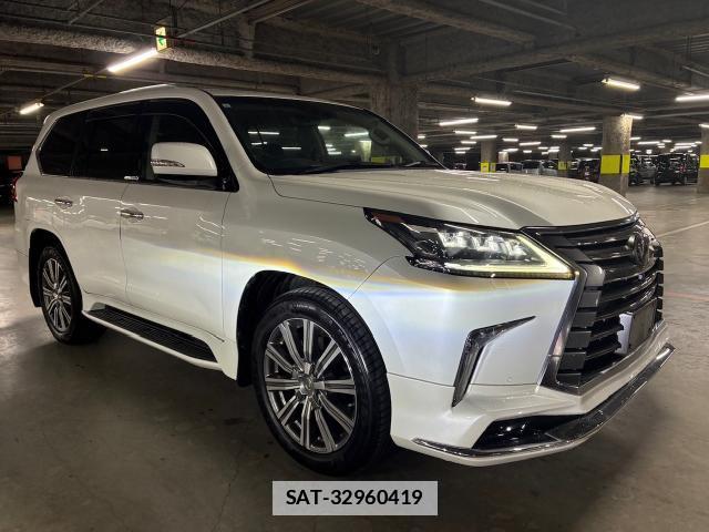 Lexus LX 2016-11 7817323-6