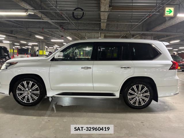 Lexus LX 2016-11 7817323-8