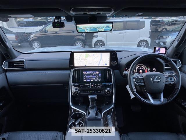 Lexus LX 2022-07 7817989-2