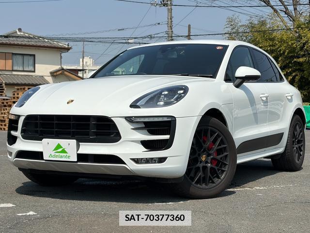 Porsche MACAN 2016-05 7812703-0