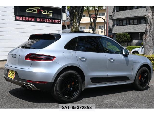 Porsche MACAN 2014-11 7812802-13
