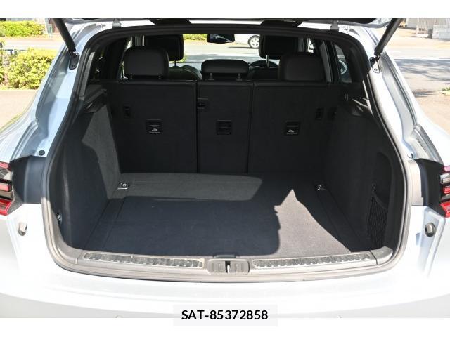 Porsche MACAN 2014-11 7812802-18