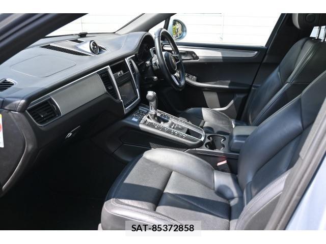 Porsche MACAN 2014-11 7812802-5
