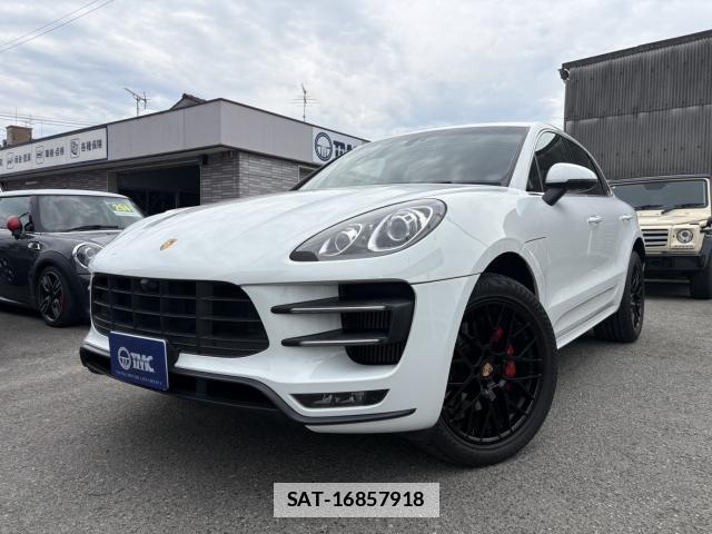 Porsche MACAN 2016-01 7815537-0