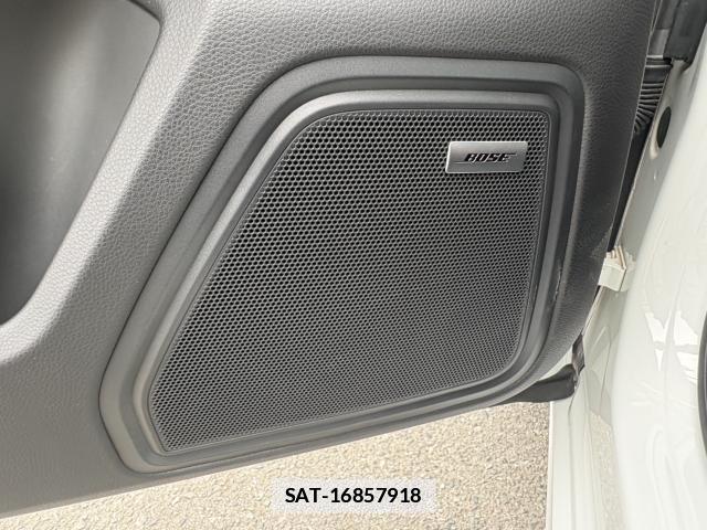 Porsche MACAN 2016-01 7815537-18