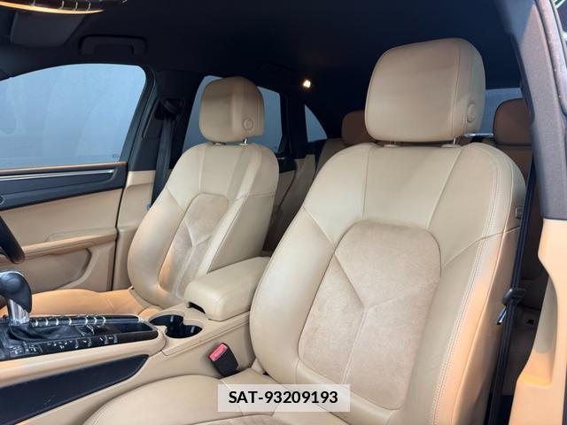 Porsche MACAN 2018-03 7816877-11