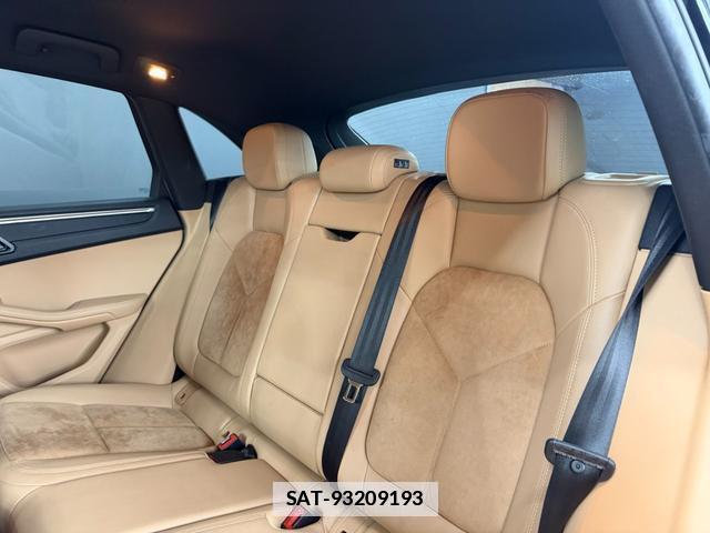 Porsche MACAN 2018-03 7816877-14