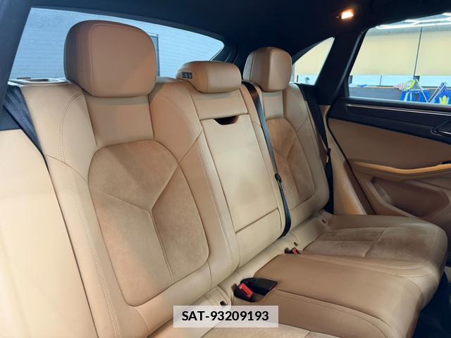Porsche MACAN 2018-03 7816877-17