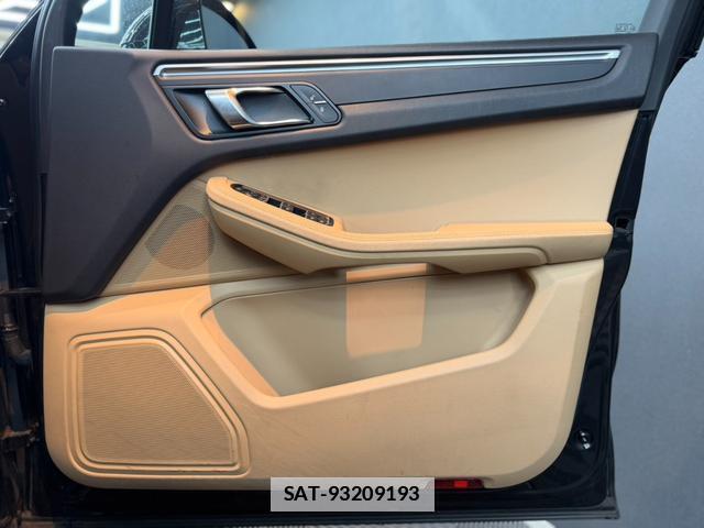 Porsche MACAN 2018-03 7816877-18