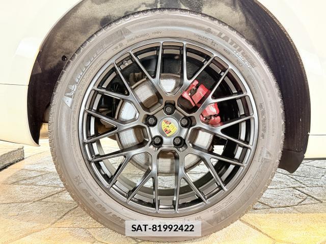 Porsche MACAN 2018-05 7817717-8