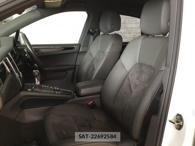 Porsche MACAN 2015-09 7817862-11