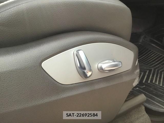 Porsche MACAN 2015-09 7817862-16