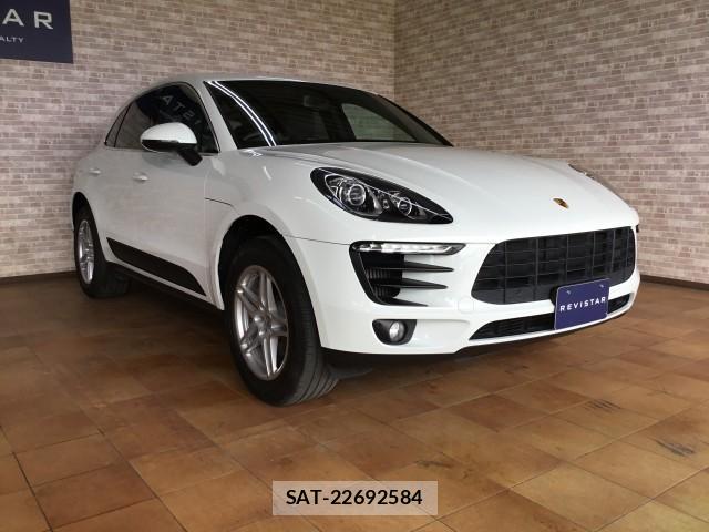 Porsche MACAN 2015-09 7817862-4