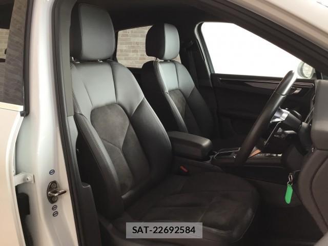 Porsche MACAN 2015-09 7817862-9