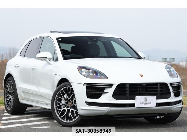 Porsche MACAN 2020-06 7818635-17