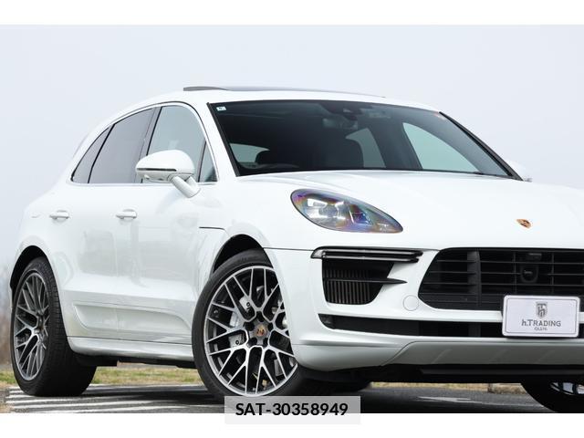 Porsche MACAN 2020-06 7818635-19
