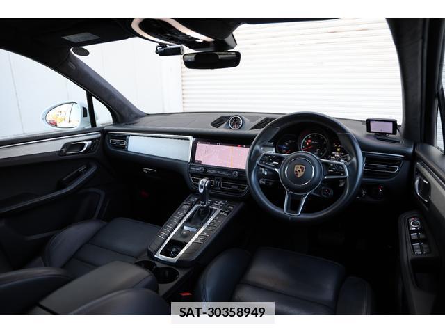 Porsche MACAN 2020-06 7818635-2