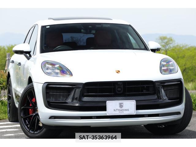 Porsche MACAN 2021-12 7818645-0