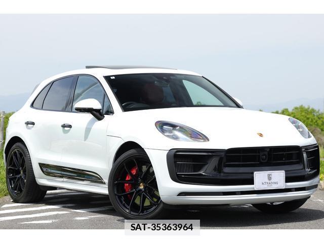 Porsche MACAN 2021-12 7818645-18