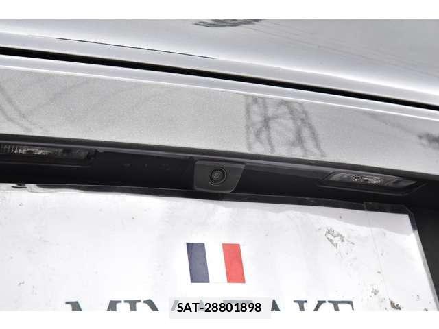 Porsche MACAN 2016-06 7819011-13