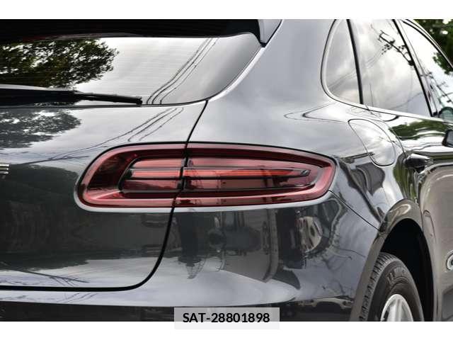 Porsche MACAN 2016-06 7819011-14