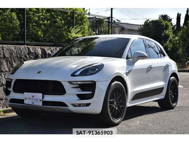 Porsche MACAN 2016-09 7819016-18