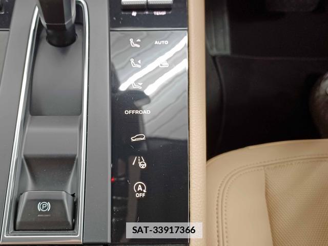 Porsche MACAN 2021-12 7820497-18