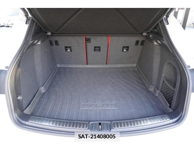 Porsche MACAN 2017-03 7820592-15